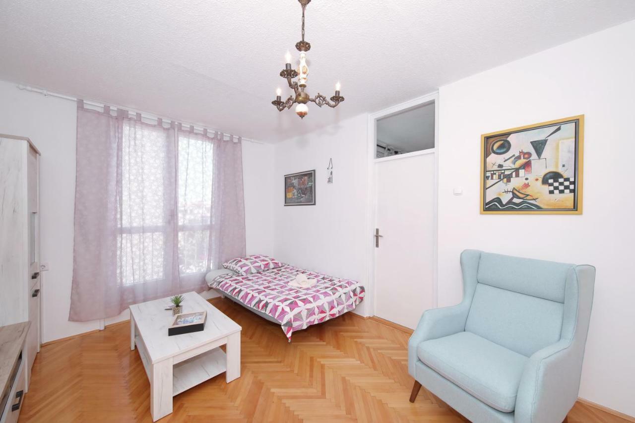 Apartman Lana In City Centre With Garage Задар Экстерьер фото